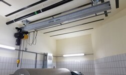 Hot-dip galvanised crane runway with electric chain hoist in pumping station