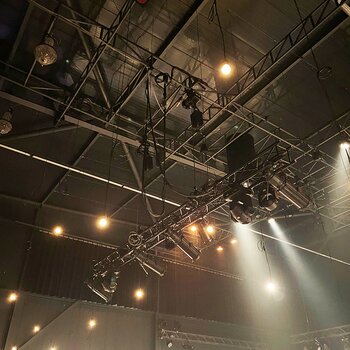 D8+ motors from GIS are responsible for raising and lowering the trusses for the lighting.