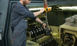Telescopic chain model is used to load a machine