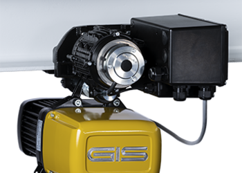 Motorised trolley for the electric movement of goods