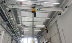 The electrically driven crane system is operated by radio control
