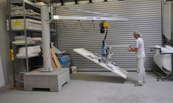 In joinery, mobile slewing crane offers maximum flexibility when setting up the workplace