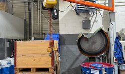 The workstation is equipped with a slewing crane for the fast movement of goods